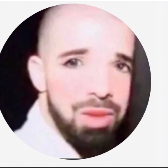 Meet your Posher, Paige - Picture 1 of 1